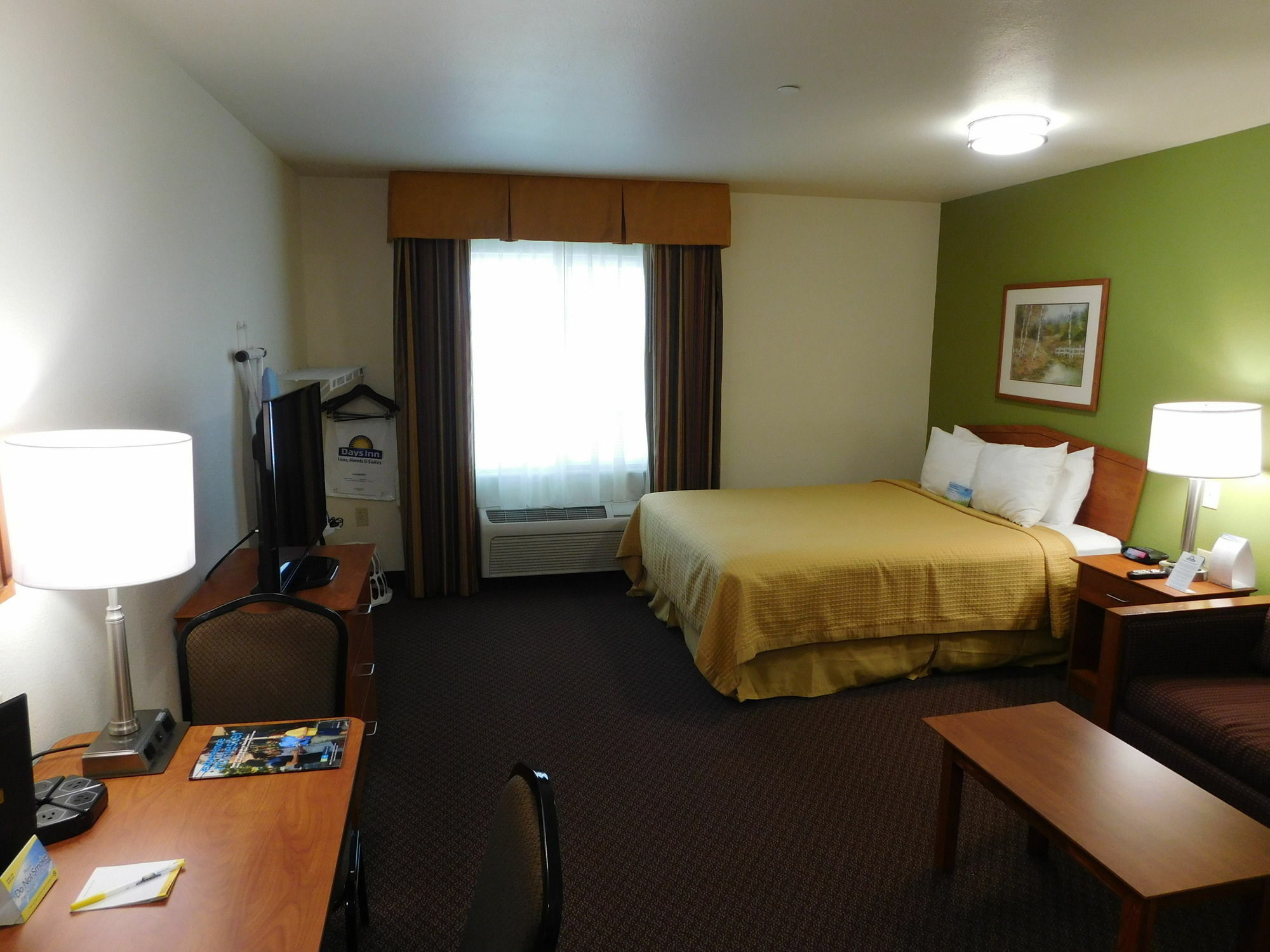 Days Inn & Suites By Wyndham Rochester South Экстерьер фото